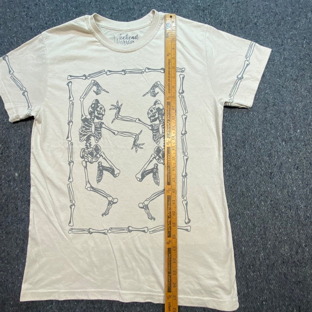 Weekend Warriors Dancing Skeleton TShirt Sz M Mens Tan Grunge Skater Streetwear - Picture 7 of 9